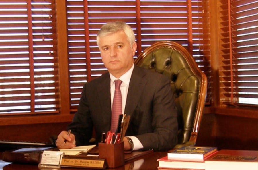 Prof. Dr. Maksim Haxhia